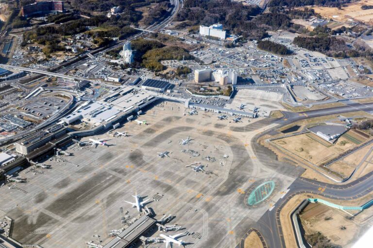 Tokyo Narita Airport runway destinations